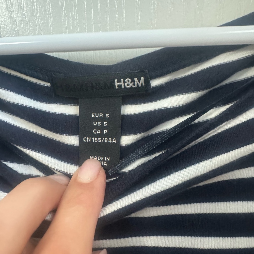 H&M - Picture 2 of 2